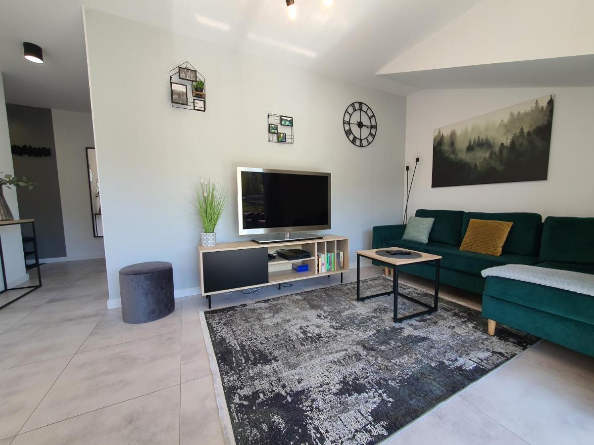 Apartamenty Ski & Fun Spokojna วีสวา ภายนอก รูปภาพ